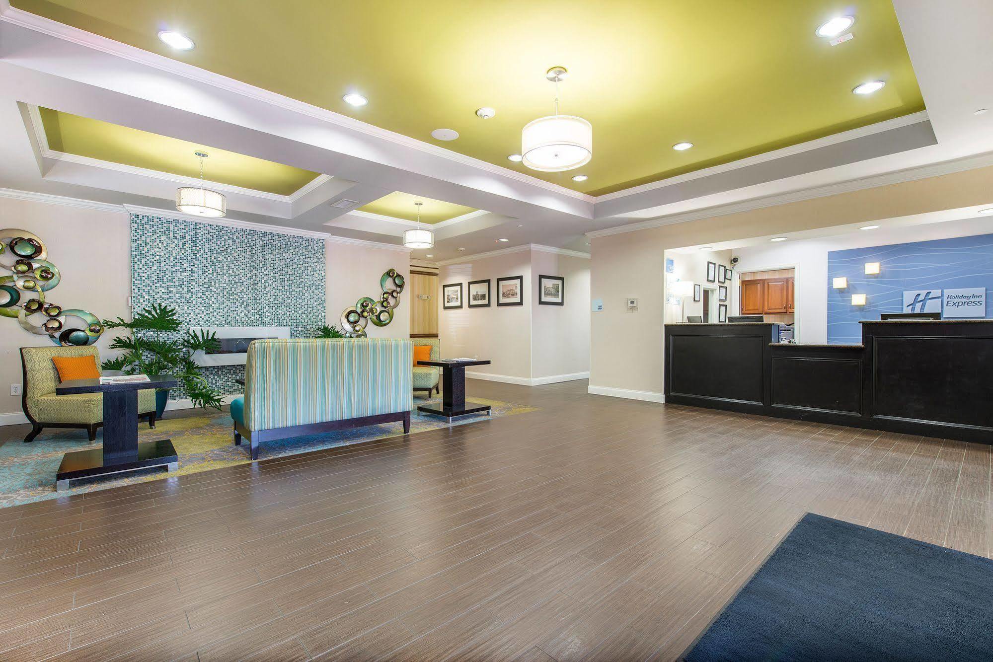 Holiday Inn Express Hotel & Suites Lagrange I-85 By Ihg Ngoại thất bức ảnh